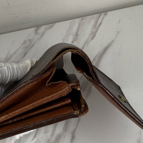 Vintage Louis Vuitton Monogram Wallet - Picture 6 of 14